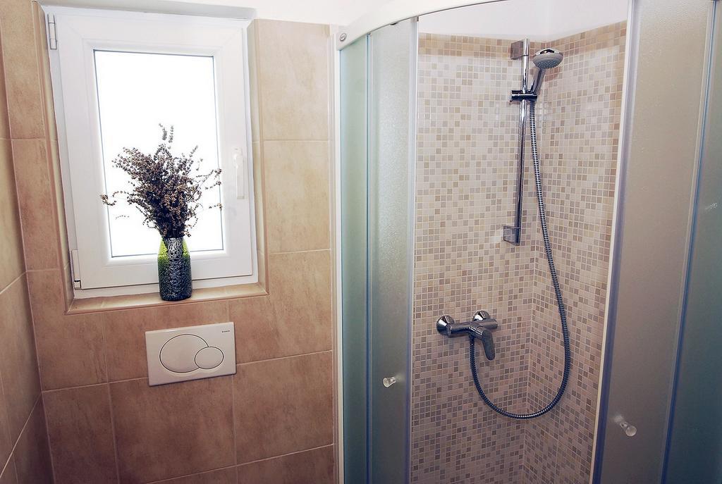 Apartments Maslina Primosten Ngoại thất bức ảnh