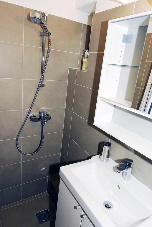 Apartments Maslina Primosten Ngoại thất bức ảnh