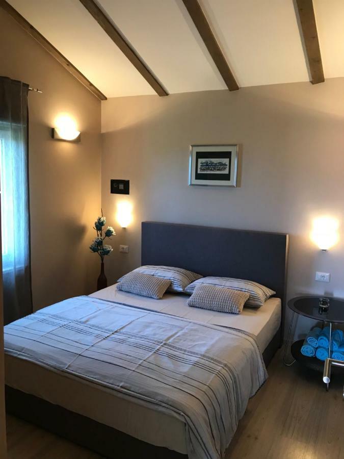 Apartments Maslina Primosten Ngoại thất bức ảnh